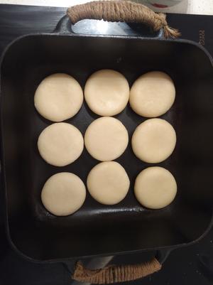 绵软的千层绿豆饼的做法 步骤10