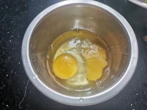 冬菇腊肠蒸水蛋的做法 步骤1