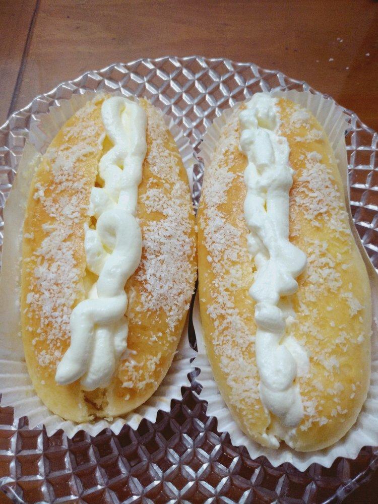 椰蓉奶油面包