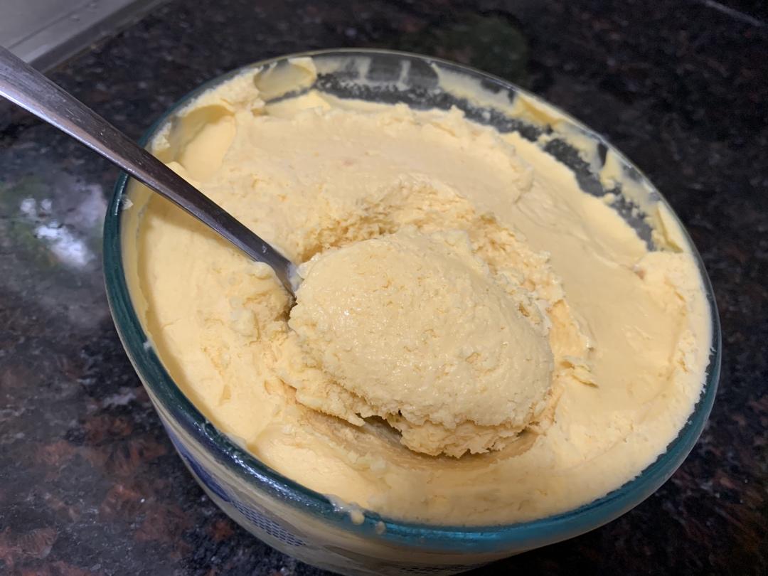 自制芒果冰淇淋