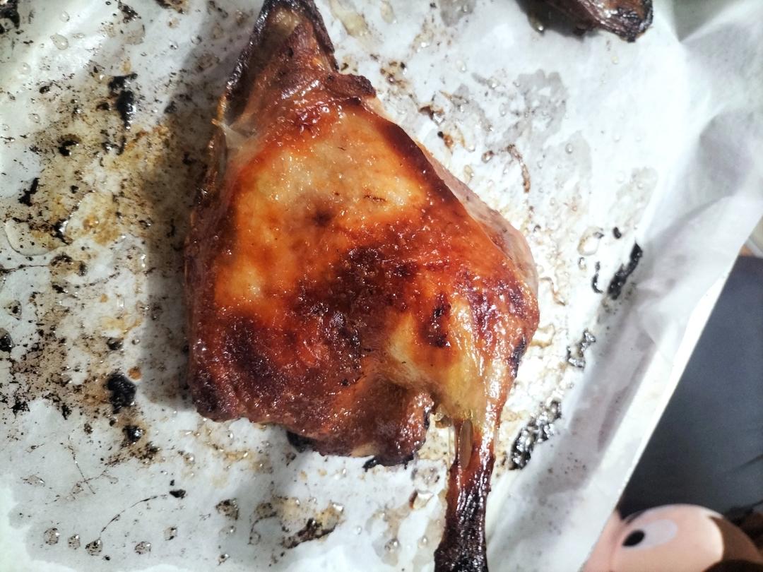 超简单，一个条鸭腿也能烤出北京脆皮烤鸭