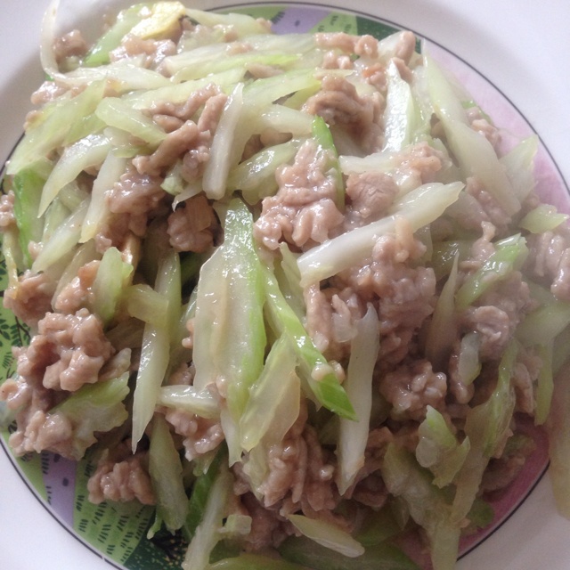 芹菜肉丝