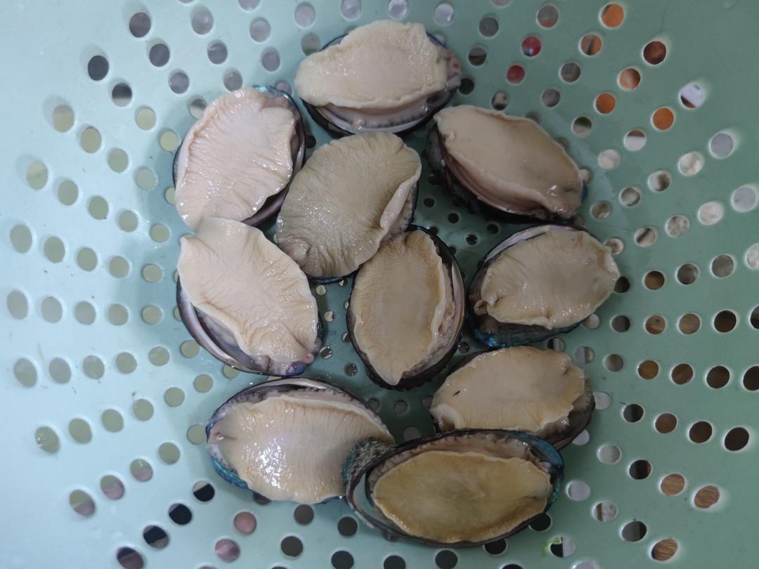 鲍汁鲜鲍烩大花菇-包罗万有【北鼎年夜饭】