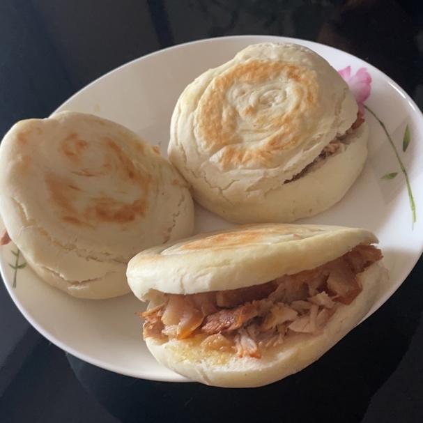 腊汁肉夹馍（烤出白吉馍特殊花纹的方法）