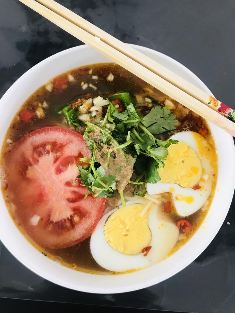 王小葱000做的冷面热做热汤冷面