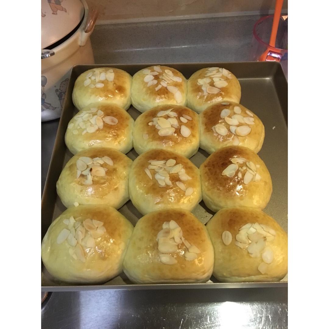 温柔的“中种奶油红豆面包”
