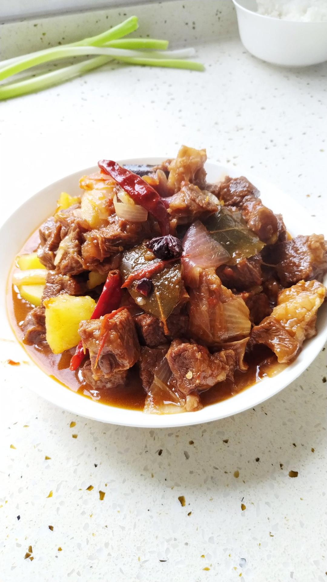 西红柿土豆炖牛腩