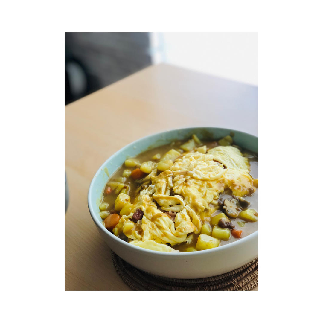 【咖喱蛋包饭】