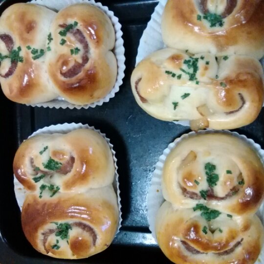 深受家人喜爱的松软面包——做法简单的汤种培根香葱面包