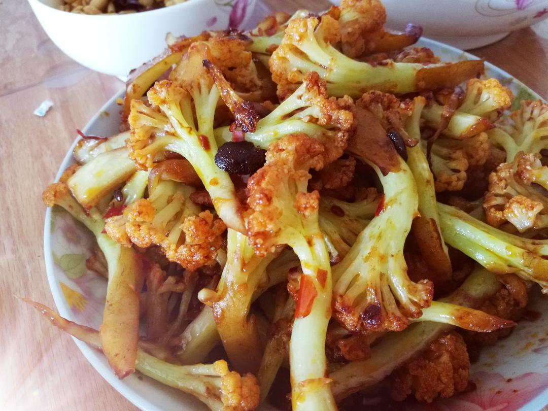 老丁的私房菜-干锅花菜