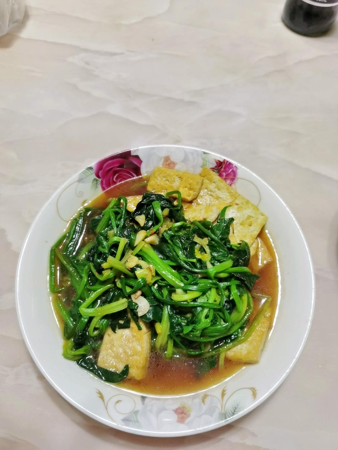 菠菜炒豆腐