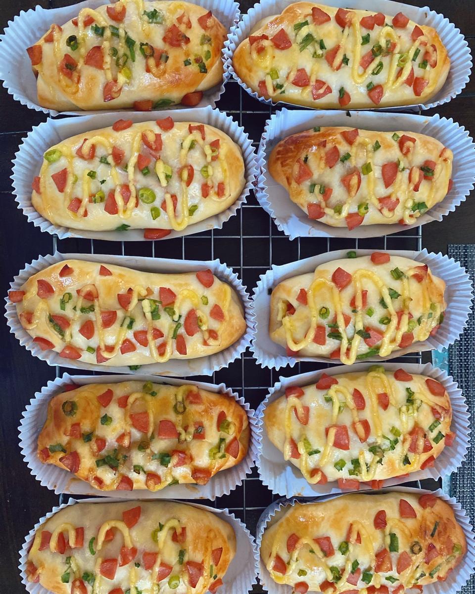 香肠香葱面包（超级软的一款面包，真心好吃哦）