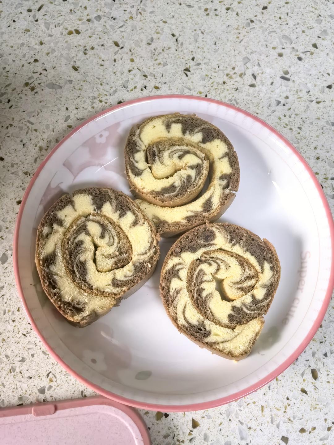 可可旋风蛋糕卷