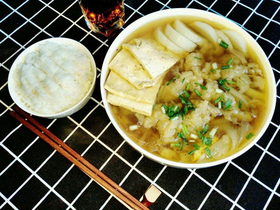 酥肉白萝卜