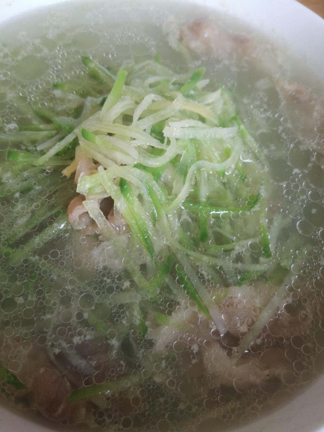 萝卜丝汆羊肉片