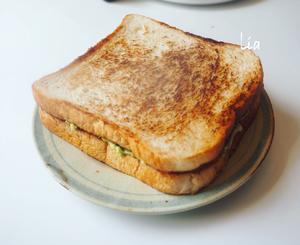 早午餐&便当：牛油果鸡蛋全麦三明治的做法 步骤9
