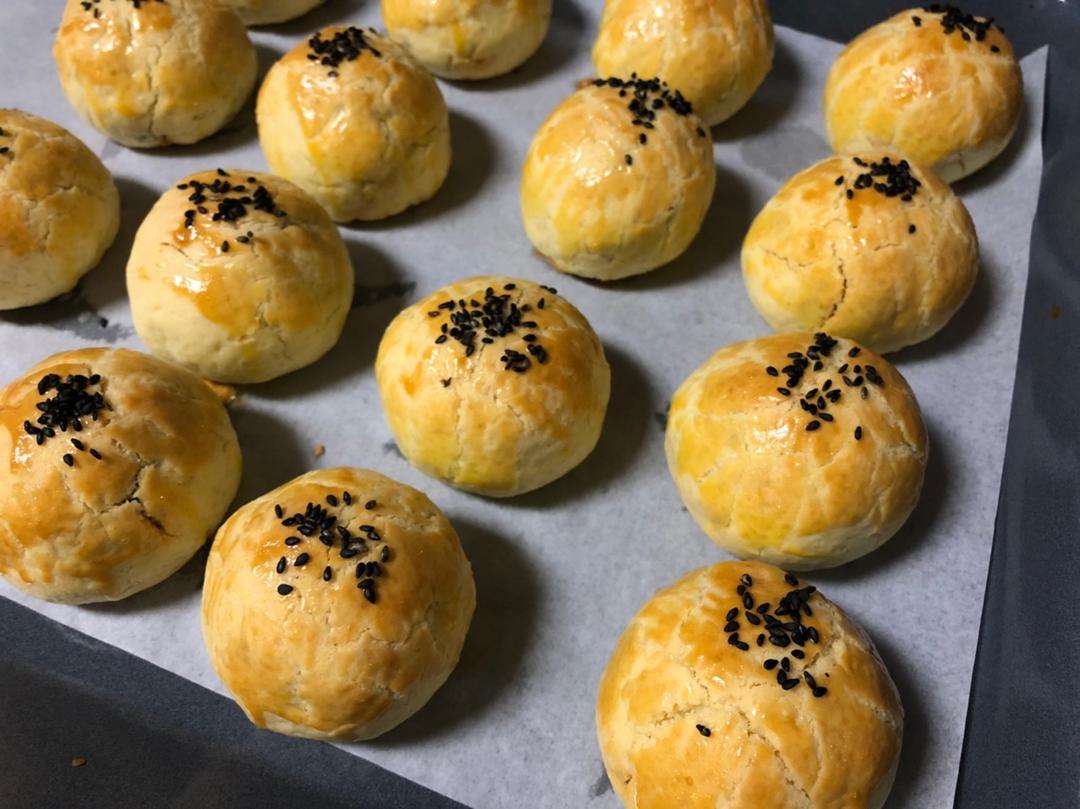 《Tinrry+》菠萝蛋黄酥（超快手、免揉、不用开酥）