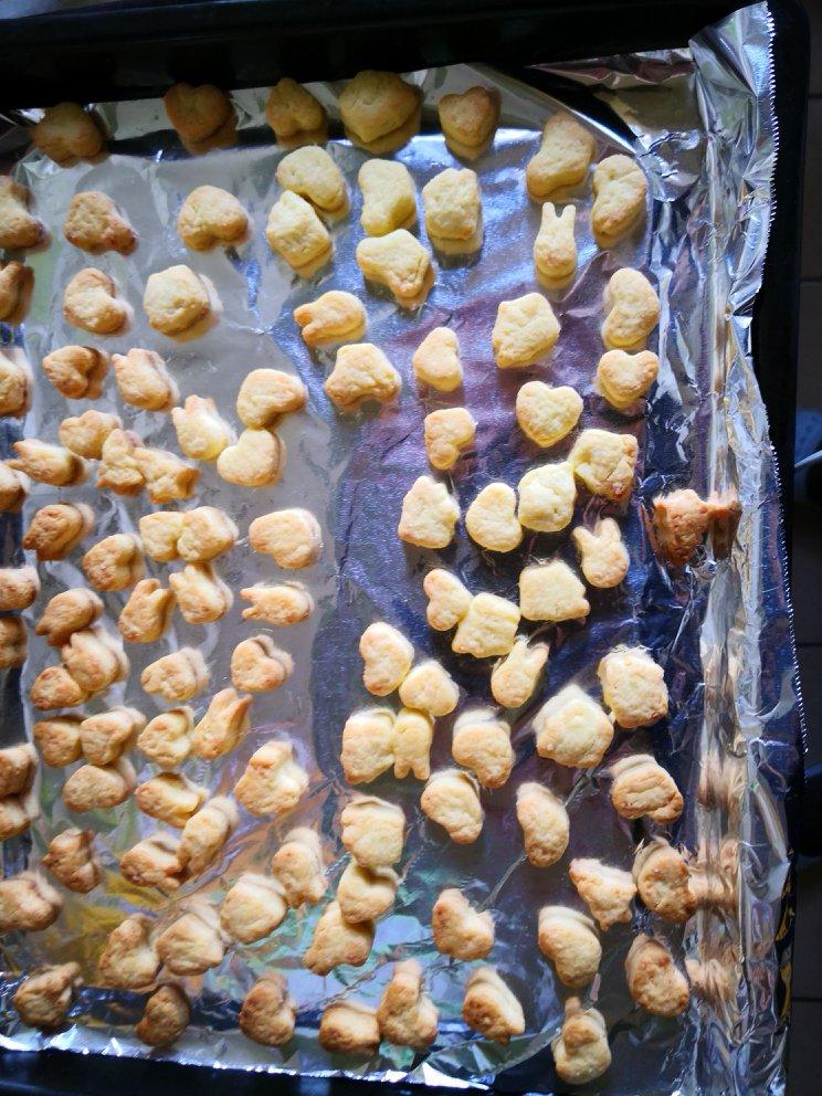 黄油卡通小饼干（小朋友的最爱哦）