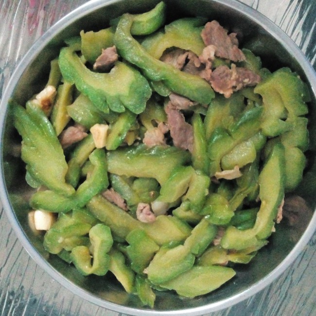 苦瓜炒肉