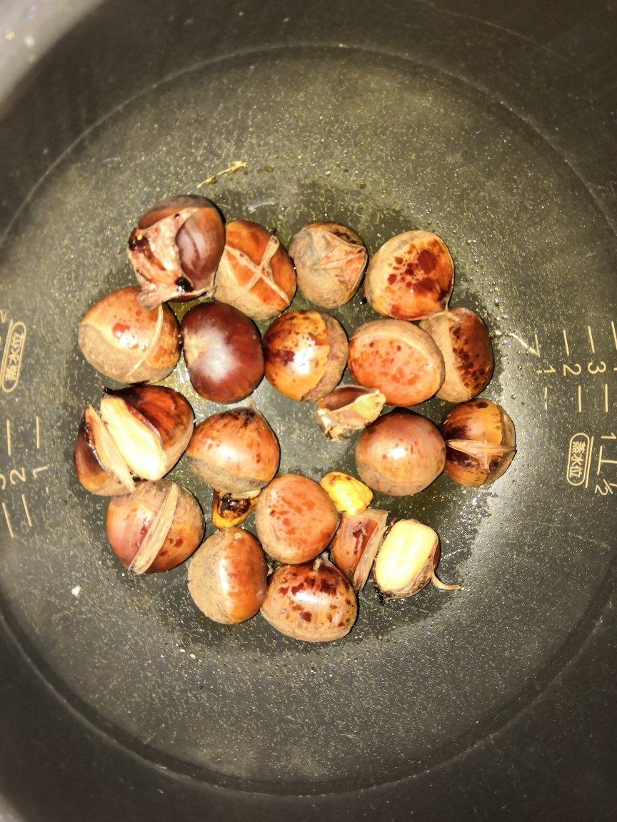 电饭煲煮栗子，栗子肉会跳出来~（内附划切口方法）