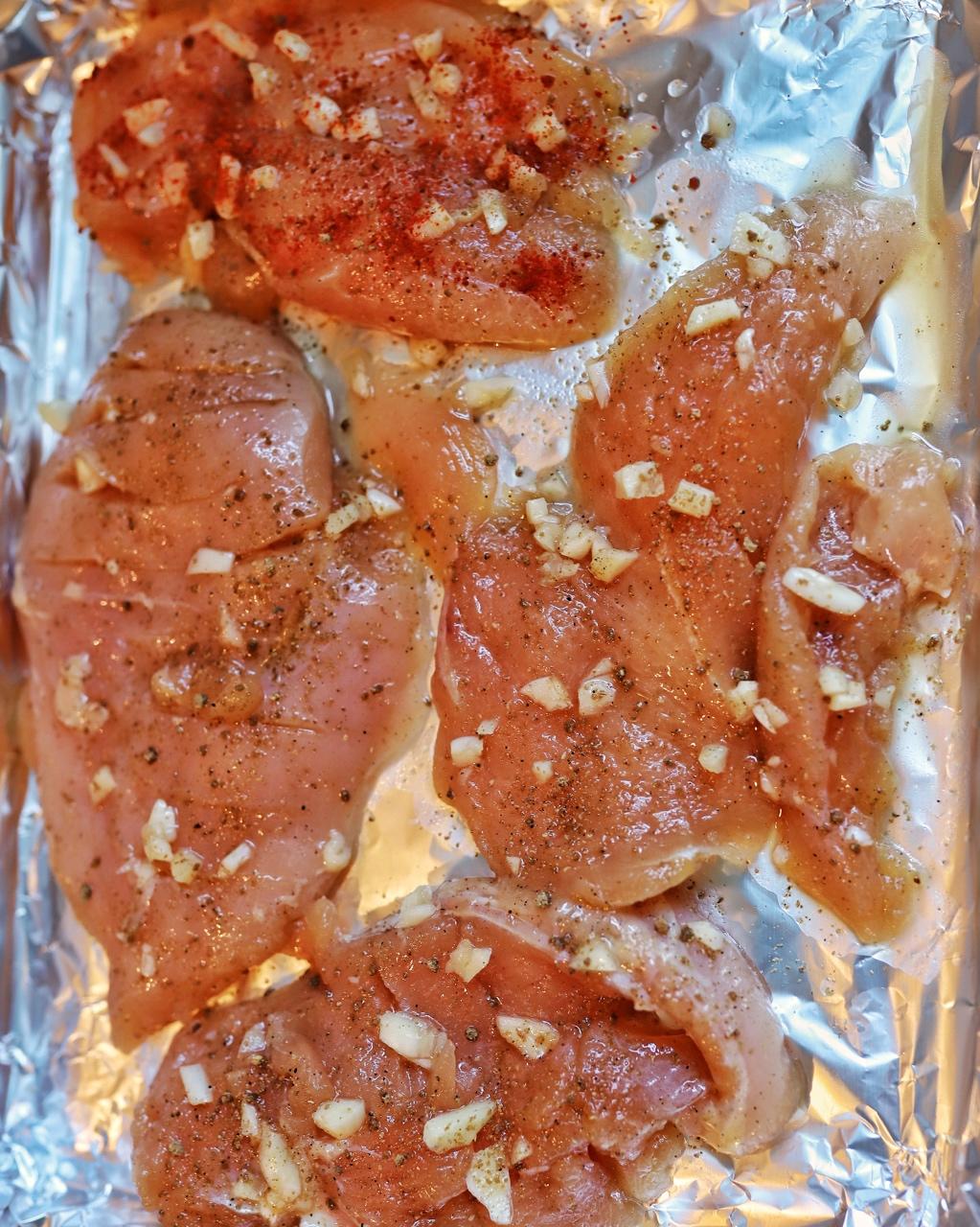 酷炫屌炸天好吃的煎鸡胸肉（香蒜蜂蜜煎鸡胸肉）