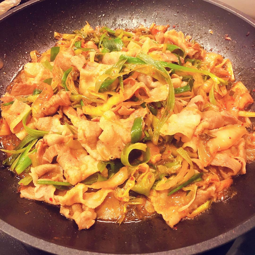 韩式泡菜炒五花肉——很爽很下饭哦