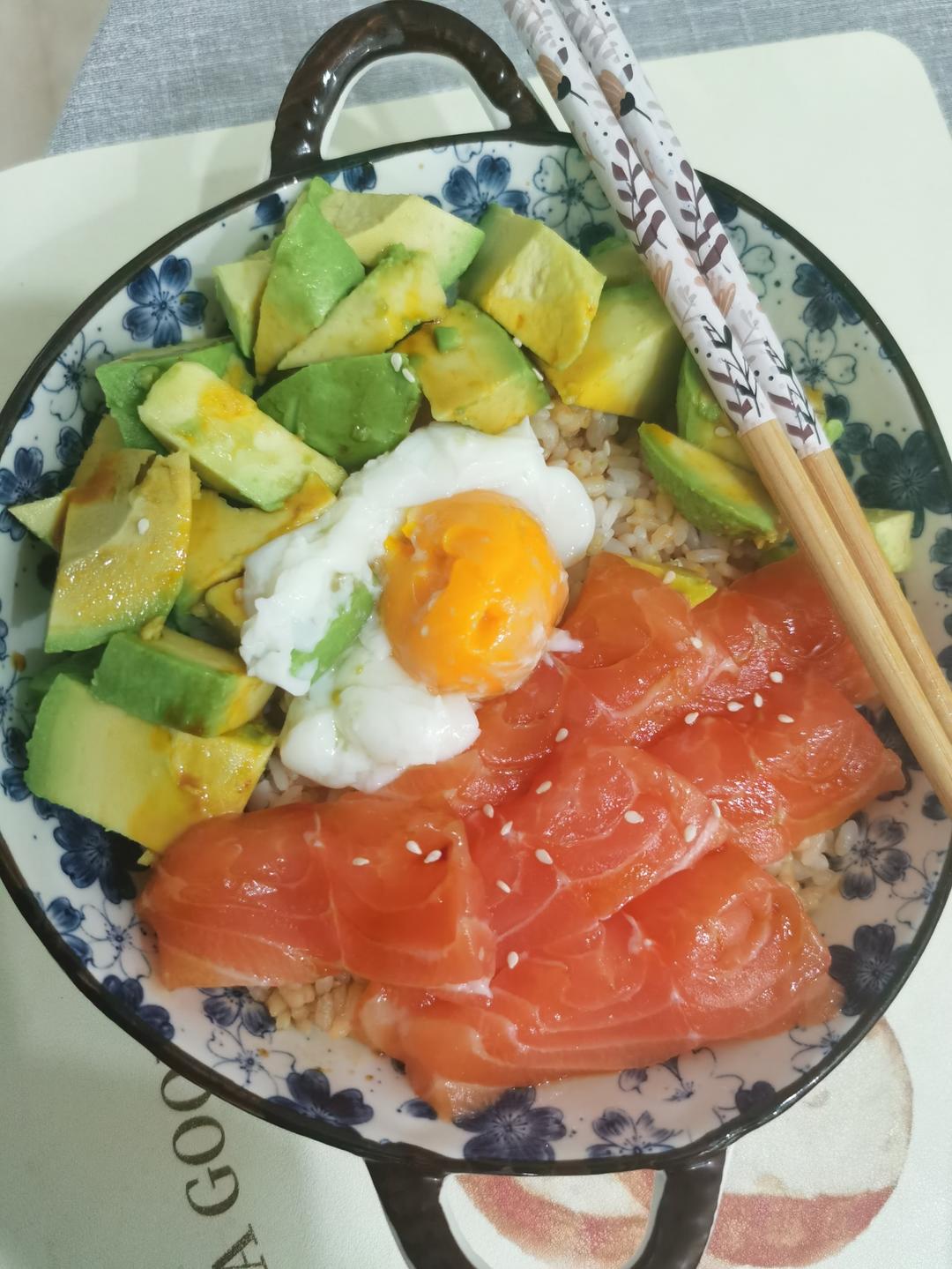 日式三文鱼盖饭