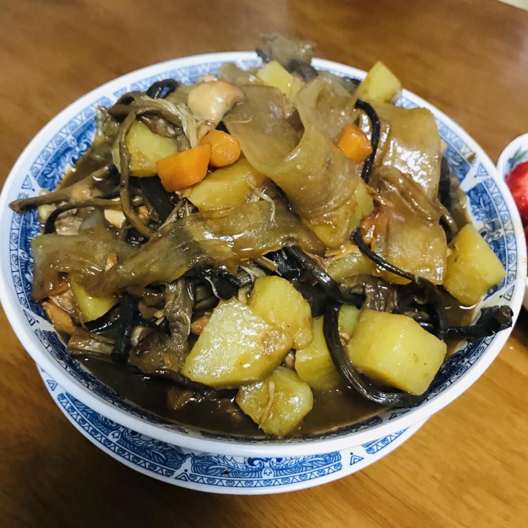 小鸡炖蘑菇