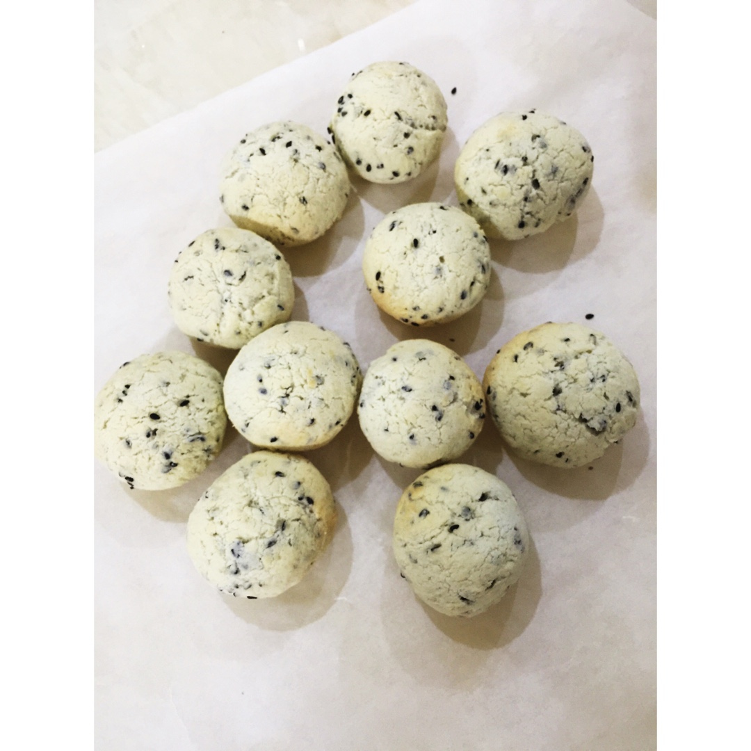 黑芝麻麻薯面包