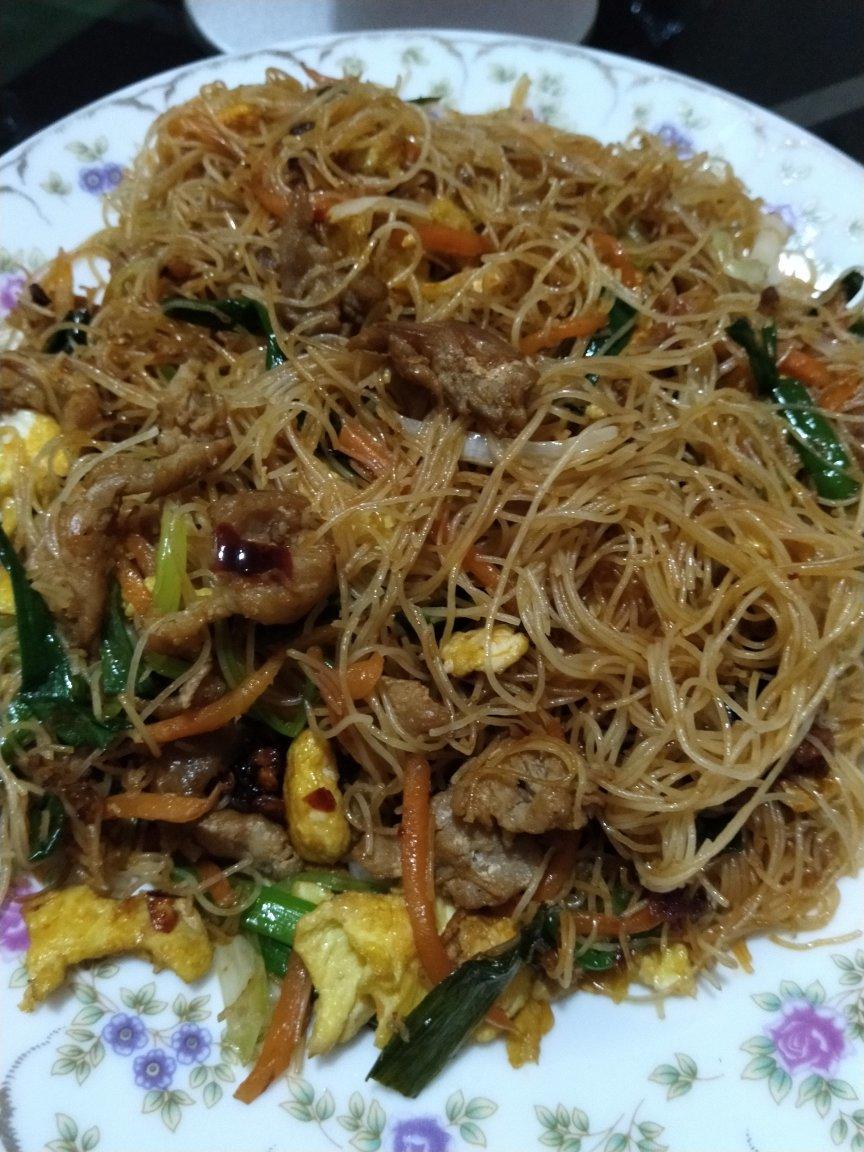厨师长教你：“鸡蛋炒米粉”的家常做法，满满的小技巧，先收藏了