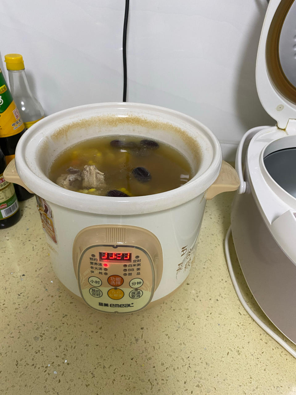排骨玉米汤