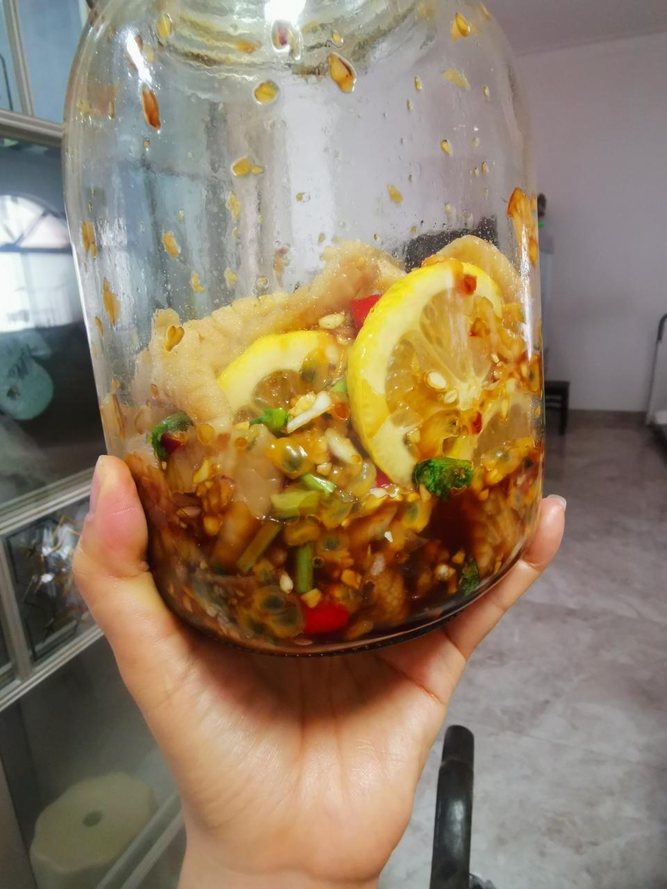 柠檬百香果无骨凤爪的做法