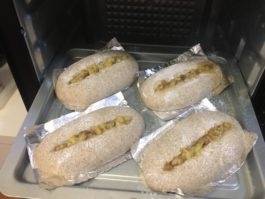黄油核桃法式切片面包