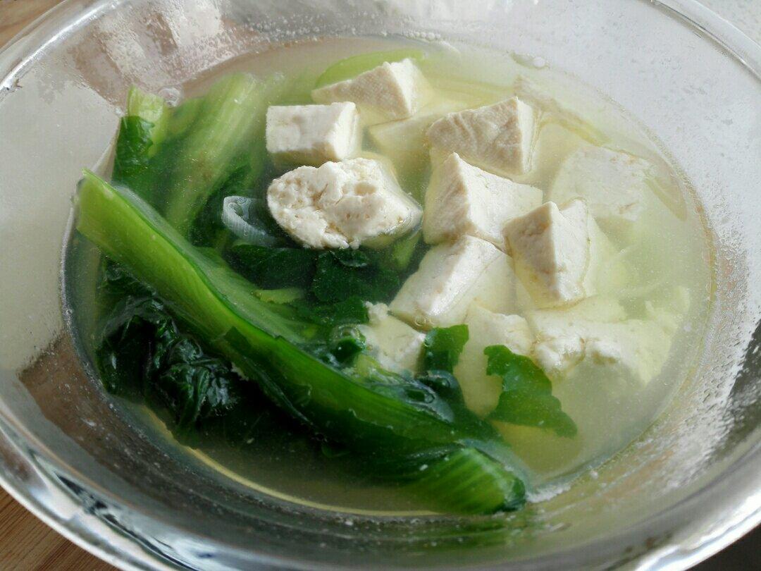 原汁原味小白菜豆腐汤