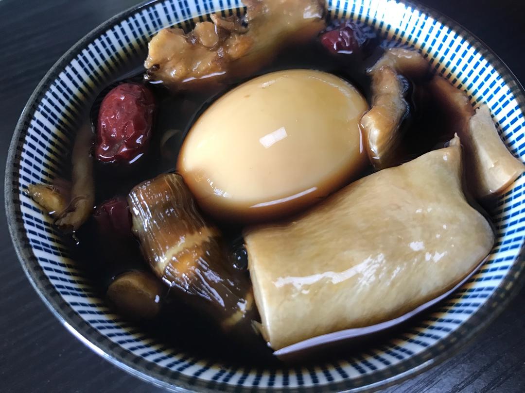 当归党参黄芪煮蛋养颜气血汤