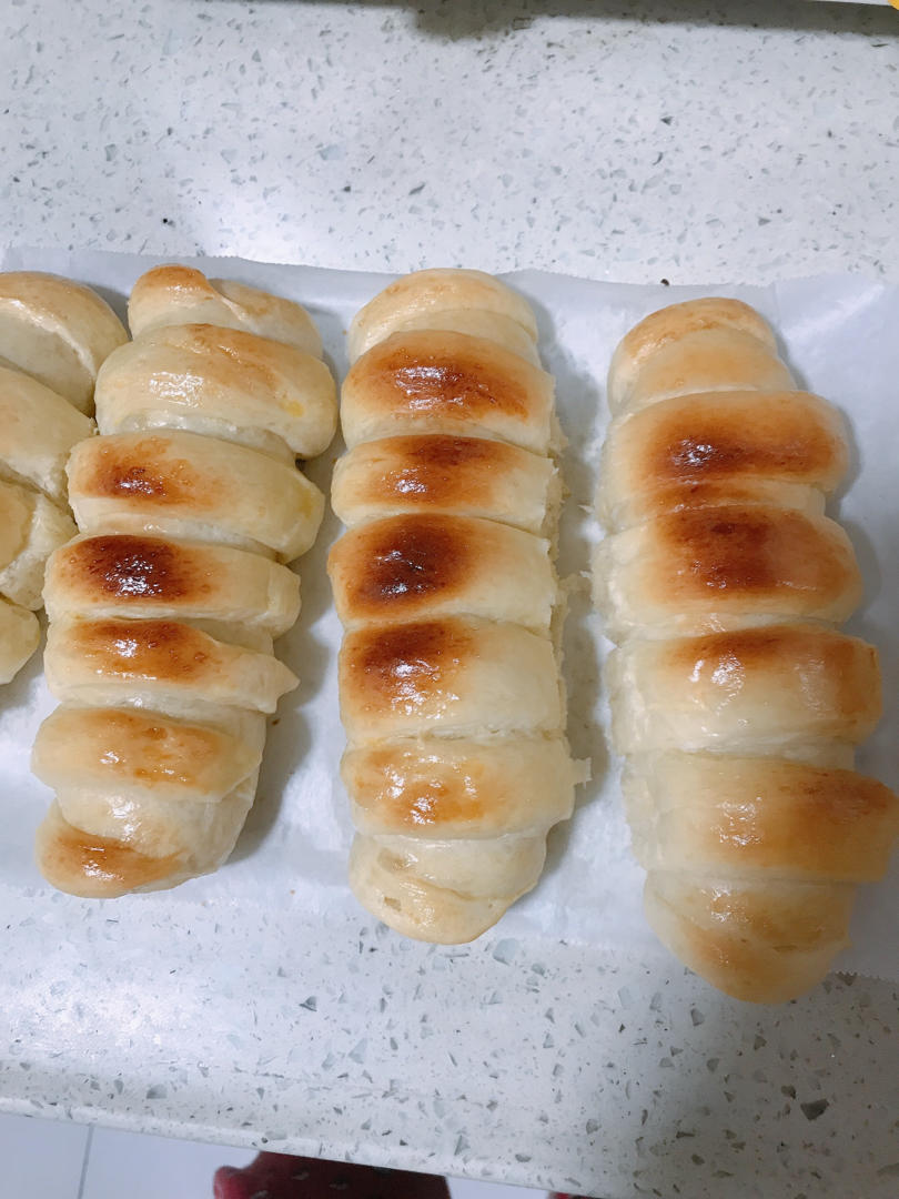 毛毛虫肉松面包