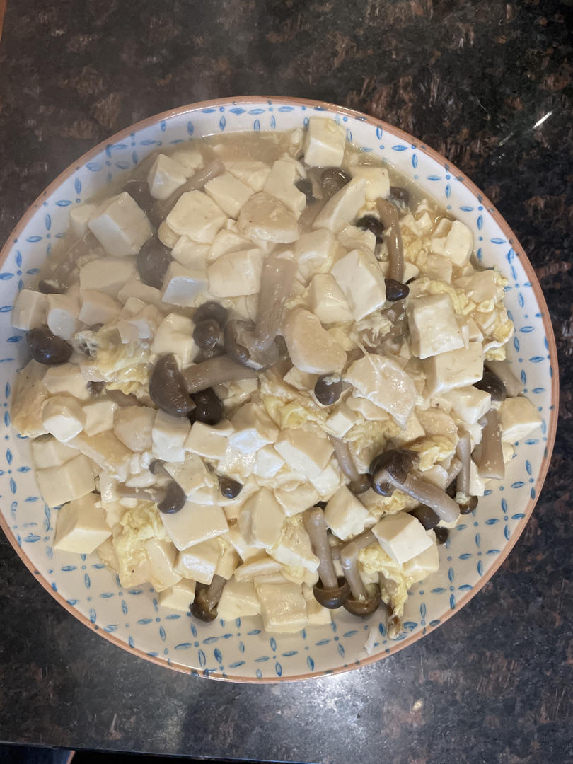 海鲜菇蟹肉豆腐盖浇饭