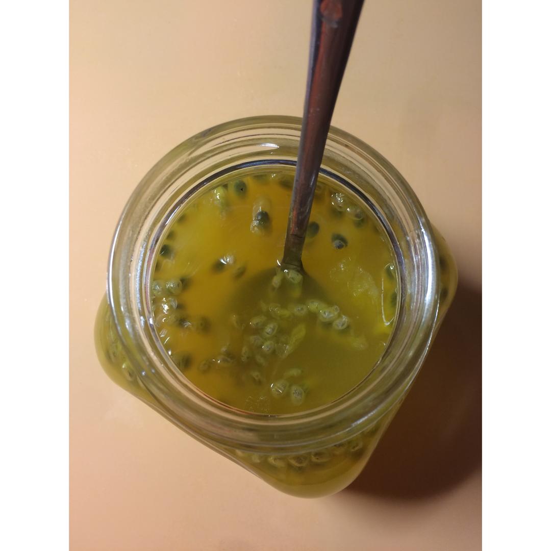 百香果的朴素吃法（百香果汁）