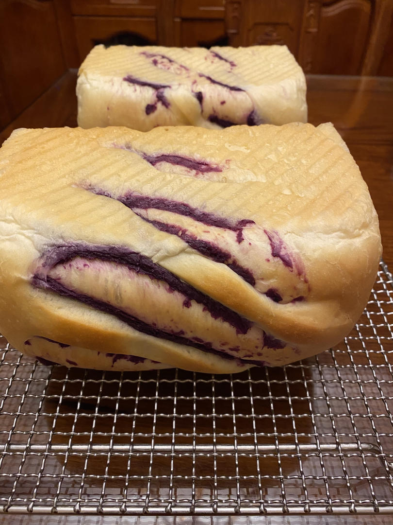 鲜奶紫薯吐司