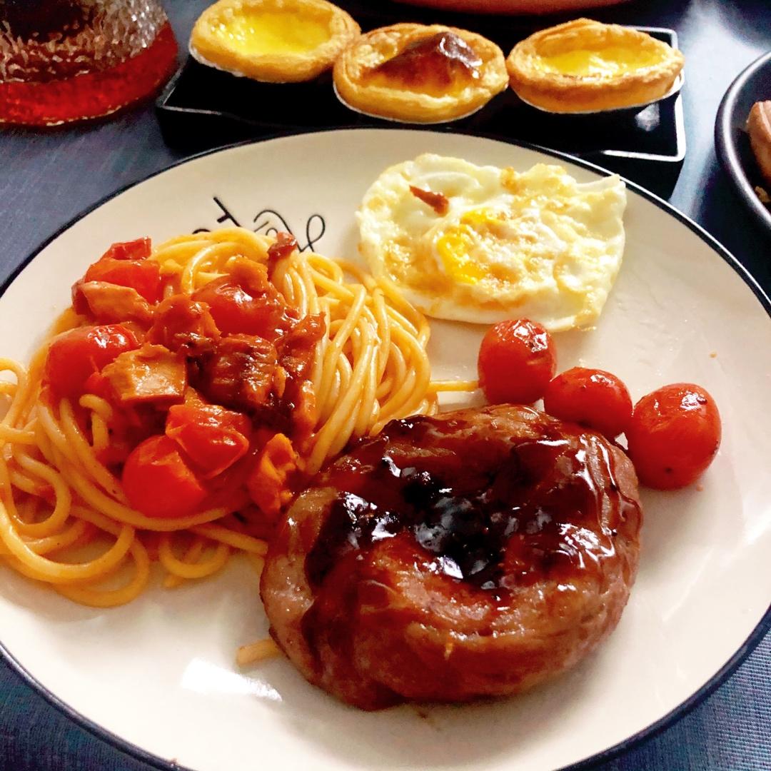 金枪鱼番茄酱意大利面 Spaghetti
