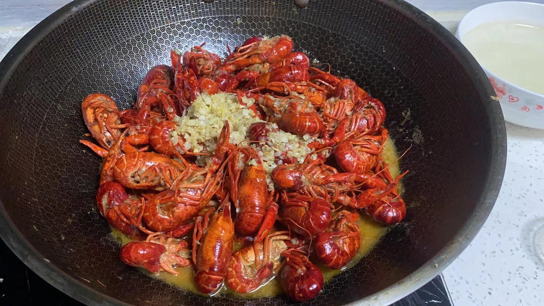 蒜蓉小龙虾（超详细）