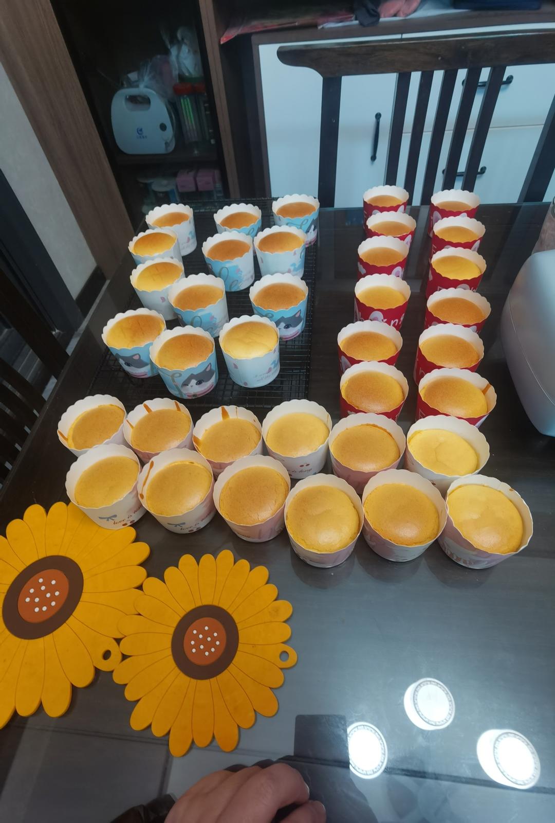 凉了也不回缩的戚风纸杯蛋糕🍰超级绵软 适合宝宝吃哦