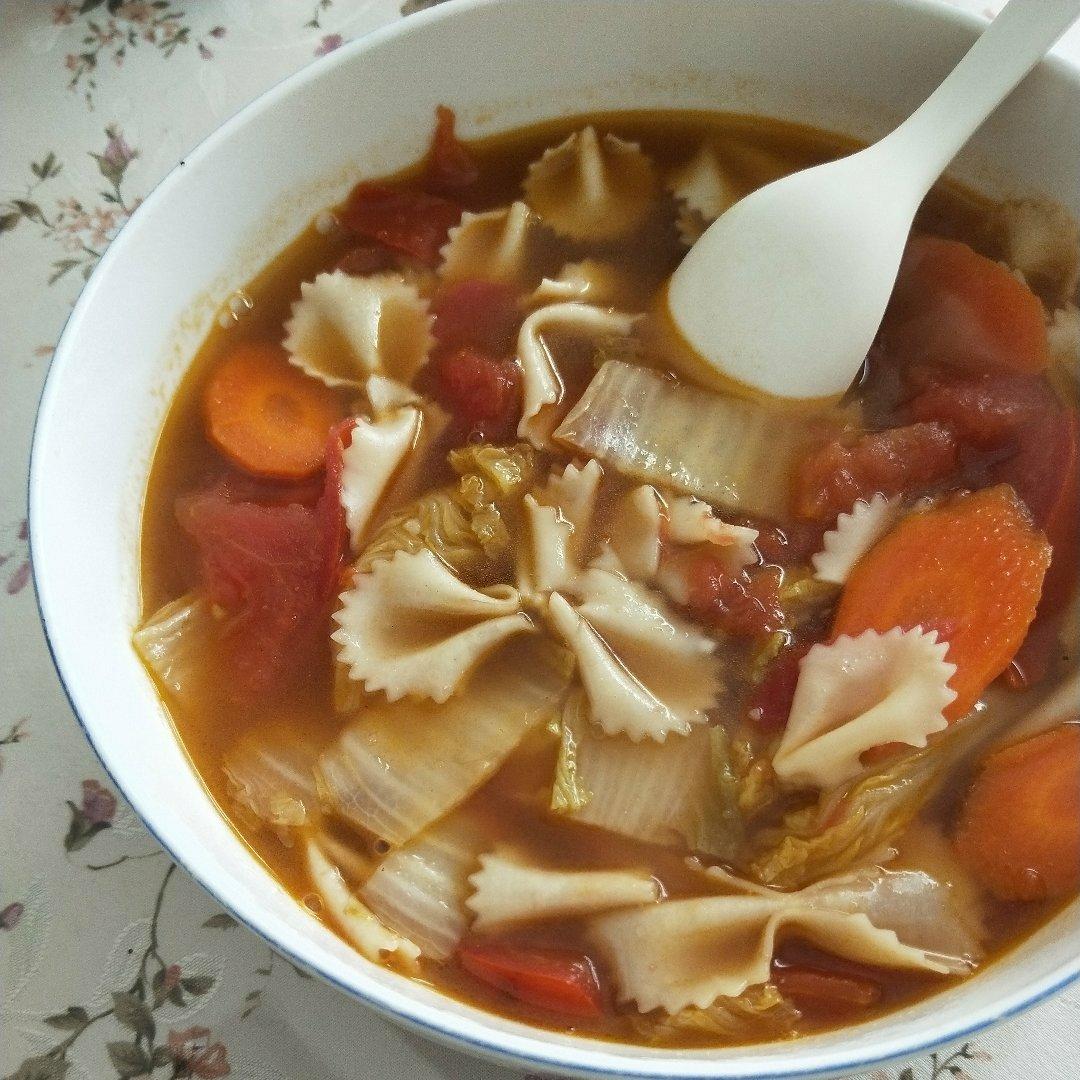 【早餐】番茄蝴蝶蛋面