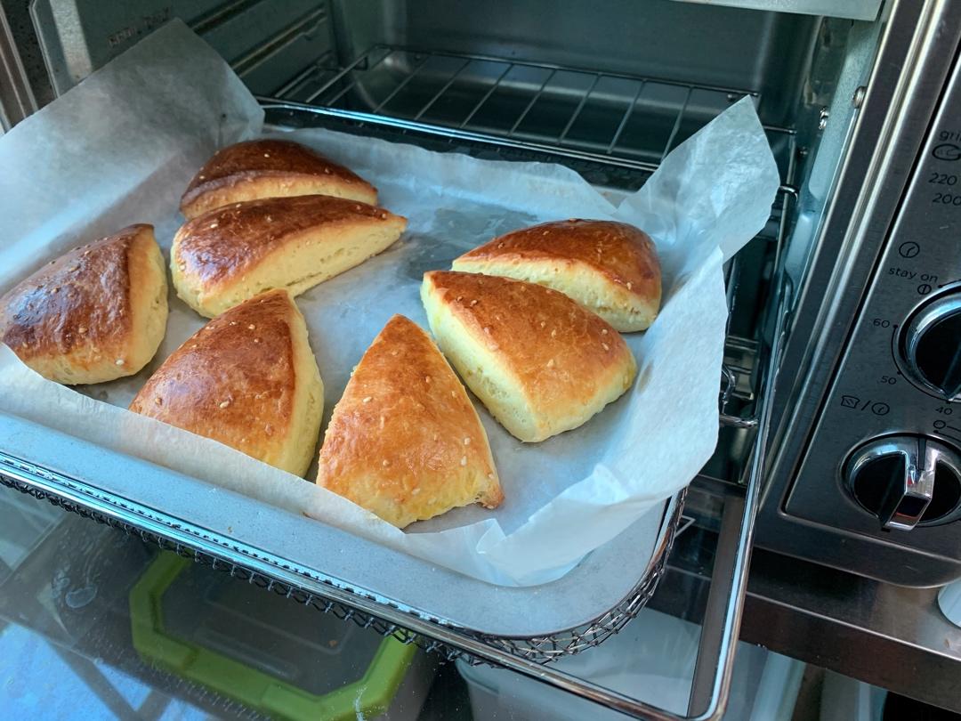 等待45分钟吧，就能得到超松软的酵母版司康了