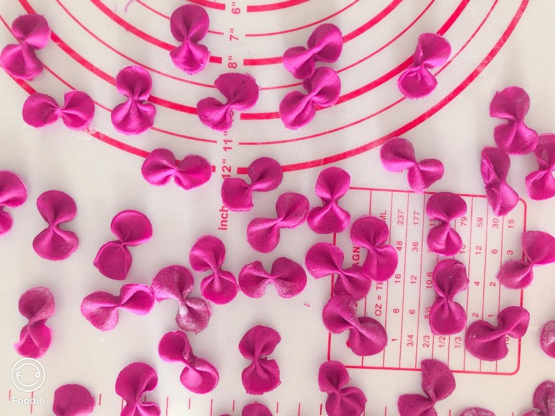 火龙果面条8个月宝宝辅食
