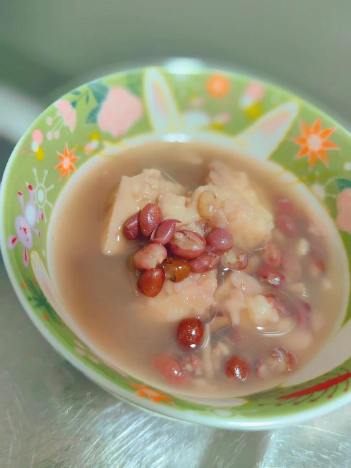 比奶茶还好喝的奶香芋头红豆汤