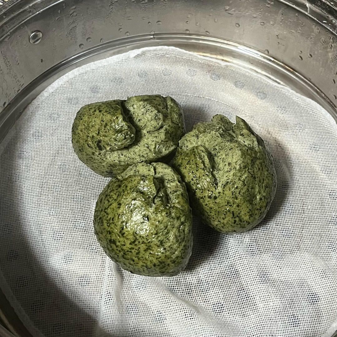 【艾草馒头】艾香浓郁，香甜可口