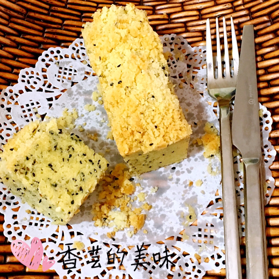 黑芝麻椰蓉酥粒磅蛋糕