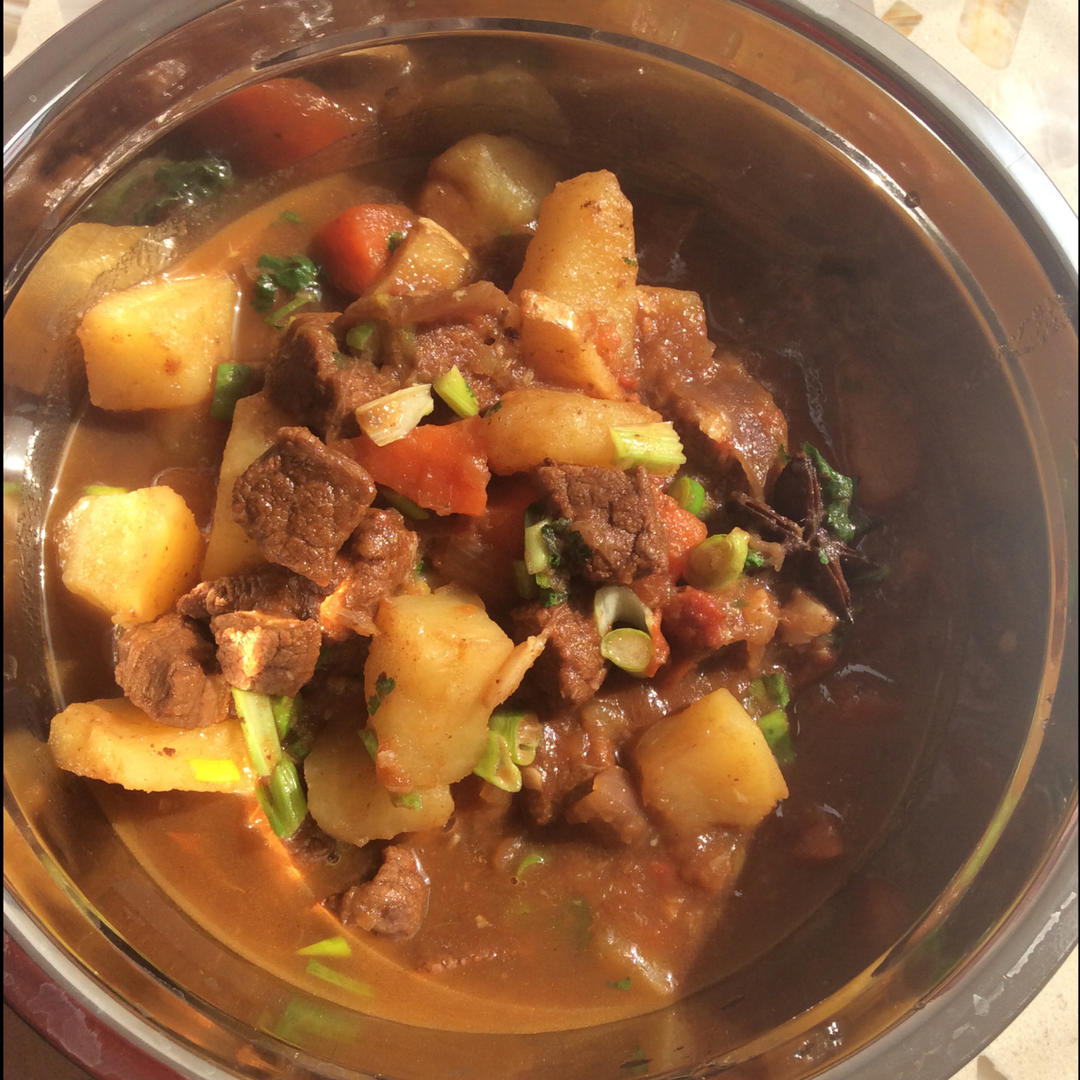 红烧牛肉土豆 （独家秘制）