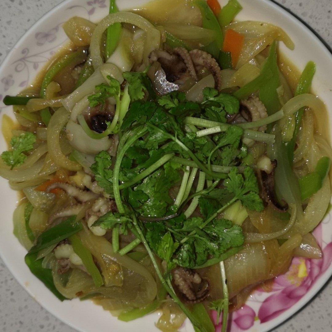 青椒洋葱爆炒墨鱼仔